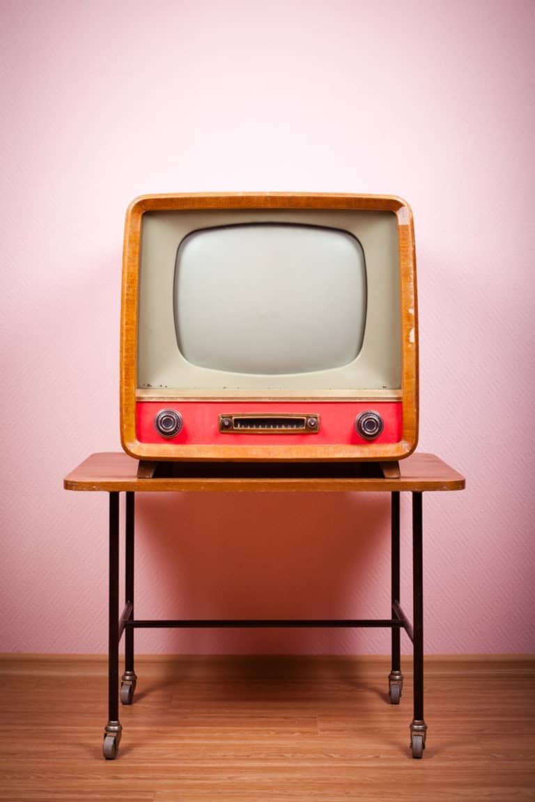 stream hgtv without cable on Get Ready To Binge Watch Hgtv On Netflix Design Real Estate Shows Now Streaming Apartment Therapy