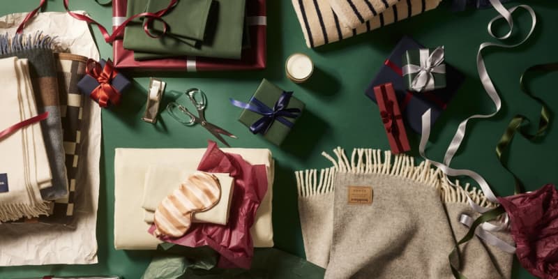 Luxury Super-Plush Spa Washcloths in Light Grey by Brooklinen - Holiday Gift Ideas