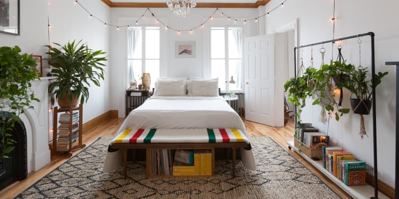 Unexpected Ways To Decorate With Plants And Flowers Apartment