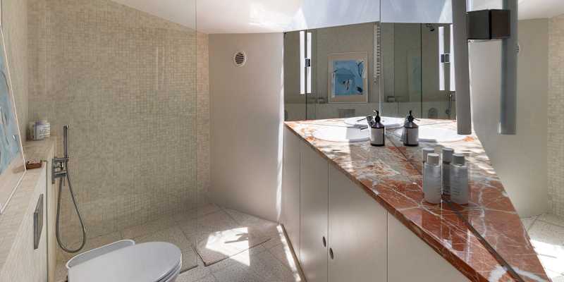 Bathtubs Are Out for 2026 - And This Bathroom Trend Is Replacing It