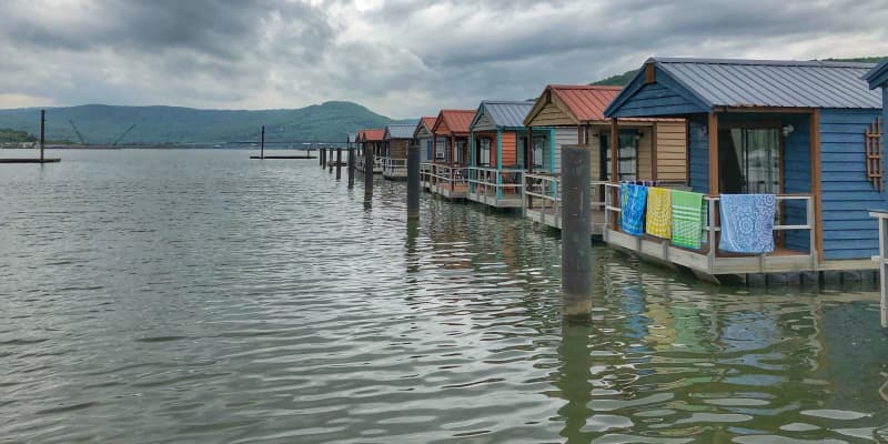 Floating Cabins Tennessee River Rentals Apartment Therapy