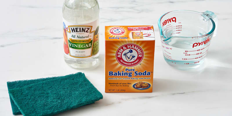 Vinegar and baking soda sales cleaner