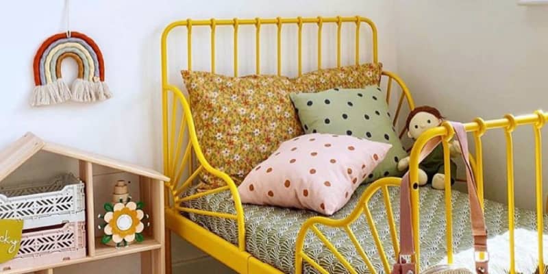 Redenaar investering Creatie IKEA Kids Bed Review: MINNEN Extendable Bed | Cubby