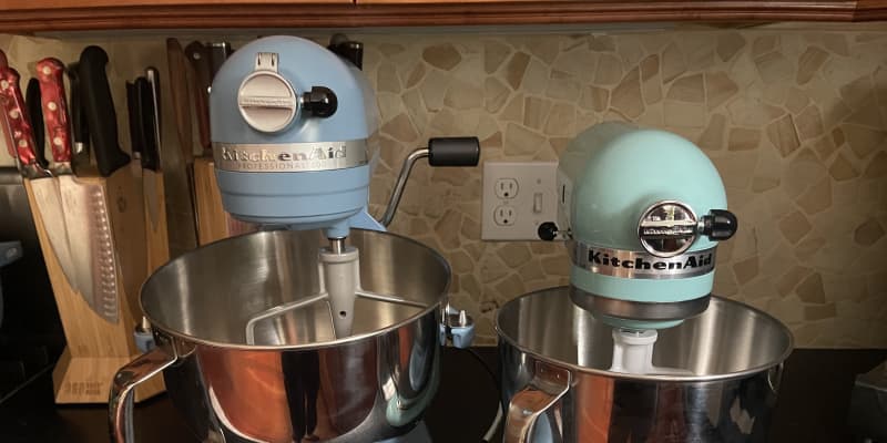 Kitchen in the Box Stand Mixer 4.5 + 5 Quart Bowls Review 