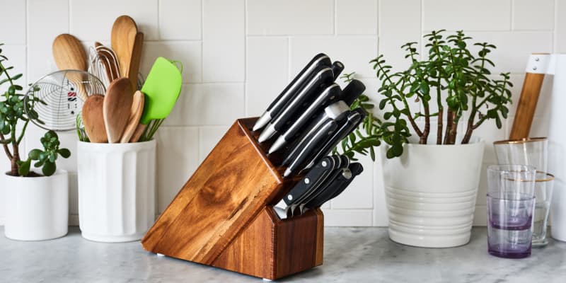 8 Brilliant Ideas For Storing Kitchen Knives - The Owner-Builder