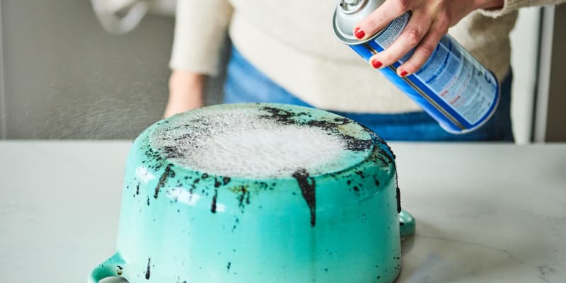 Le Creuset Dutch Oven Exterior Oven Cleaner Kitchn