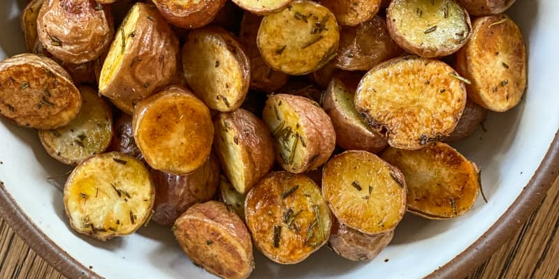 Oven Roasted Baby Potatoes - The Suburban Soapbox