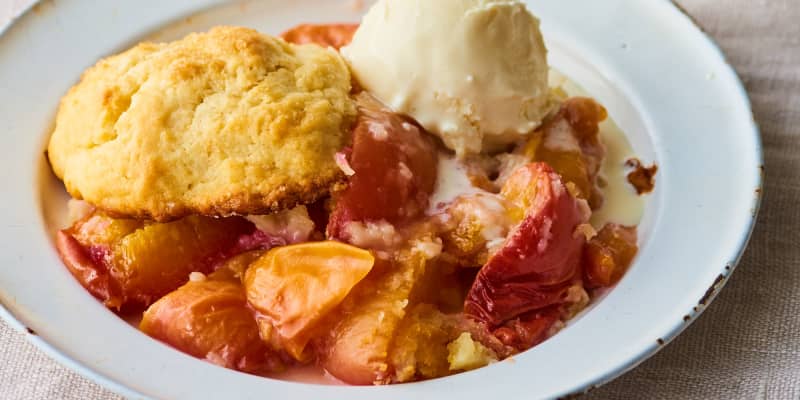 How To Make Easy Peach Cobber Kitchn