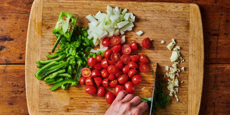 This Weird Chopping Technique Helps Veggies Cook Faster « Food Hacks ::  WonderHowTo