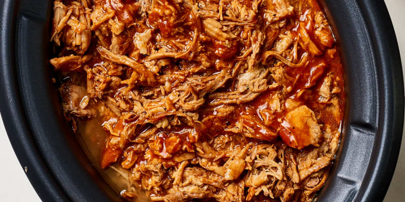 The $33 Crockpot Cook & Carry Slow Cooker Is a Potluck Must-Have