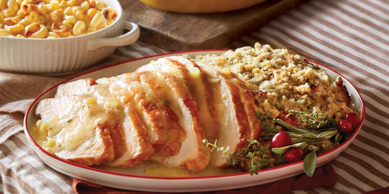 Cracker Barrel Is Serving Up Thanksgiving Meals In Case You Don t Want to Cook The Kitchn