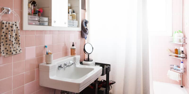 15 DIY Towel Holders to Spruce Up Your Bathroom