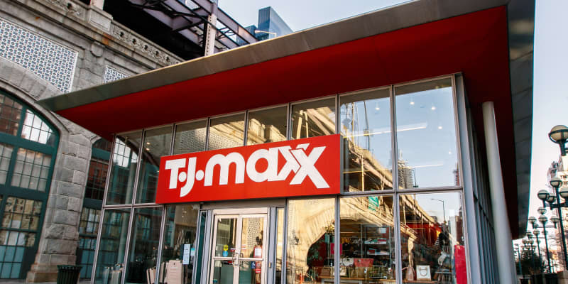 T.J. Maxx Retail Store Location Editorial Photography - Image of cosmetics,  discount: 127602587