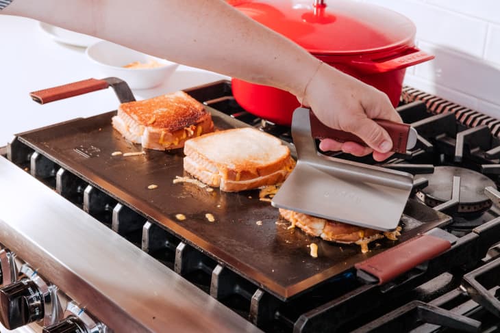 Review: I Tried the Made In Pre-Seasoned Carbon Steel Griddle