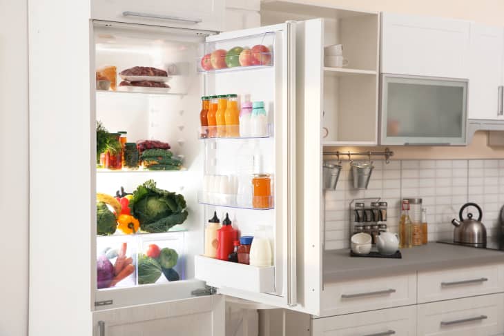 The Little Ritual That Helped Me Eliminate Fridge Clutter