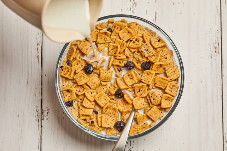 Catalina Crunch Pairings Blueberry Muffin Cereal in a bowl