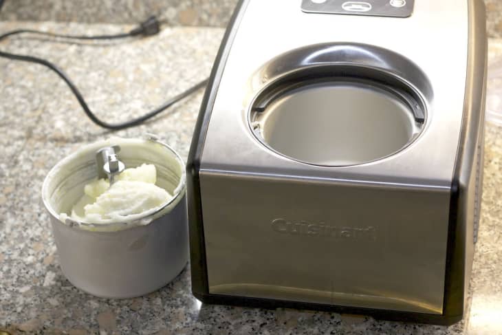 Cuisinart ice 100 sale compressor ice cream maker