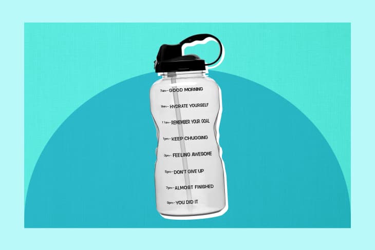 The Motivational Water Bottle That Stalks Your Intake - The New York Times