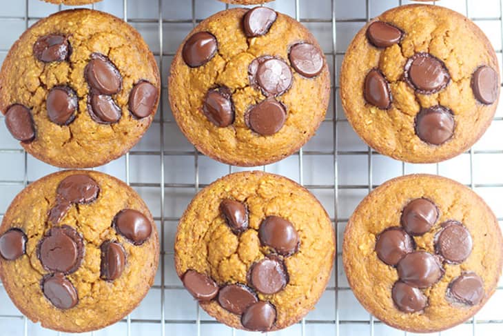 pumpkin oatmeal muffins