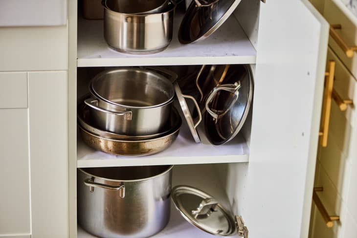 Mount Pot Pan Lid Storage Rack Organizer Kitchen Cabinet Door Holder Space US 
