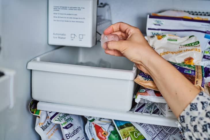 How To Use The Ice Maker In Your Top Freezer Refrigerator 