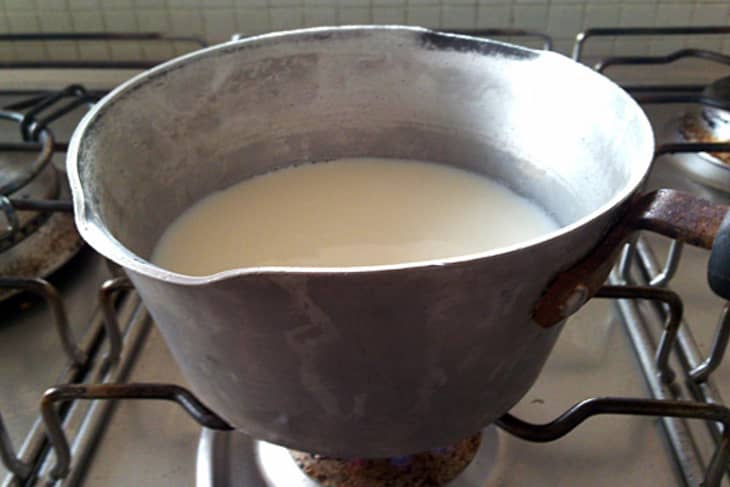 How to Scald Milk  Easy Baking Tips and Recipes: Cookies, Breads
