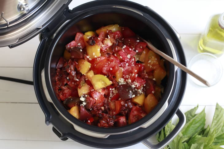 This Set Transforms Your Favorite Pot Into a Slow Cooker and Saves