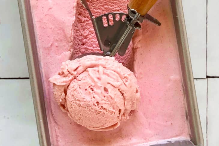 Portable ice cream store