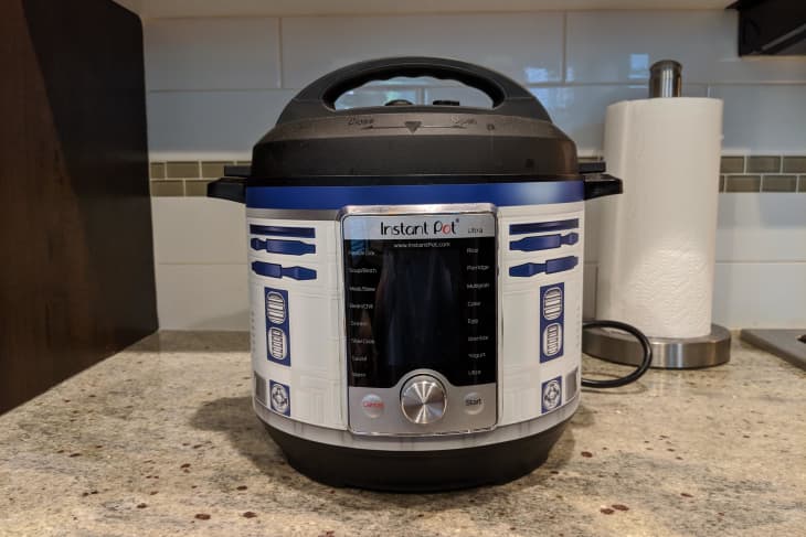Here s How to Turn Your Instant Pot into R2D2 from Star Wars The