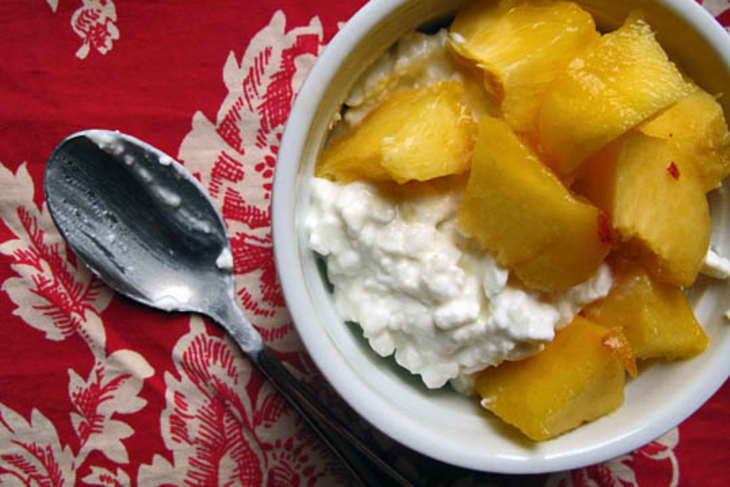 Classic Breakfast: Cottage Cheese with Peaches | The Kitchn
