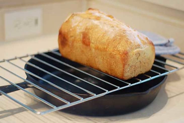 Can u put a cooling rack in the oven 2025