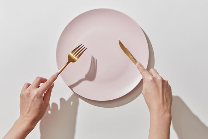 6 Best Affordable Flatware Sets: Black-Hued, Gold-Hued ...
