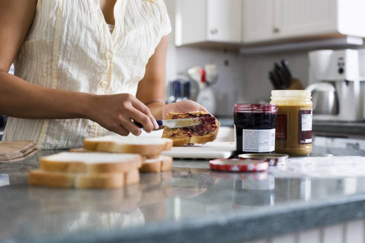 How to Keep Lunch Warm or Cold in The Lunchbox - Live Simply