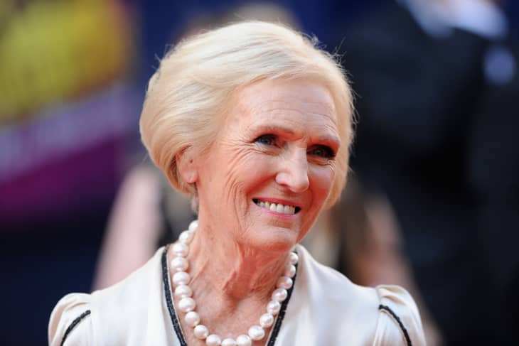 Mary berry necklace pearl deals