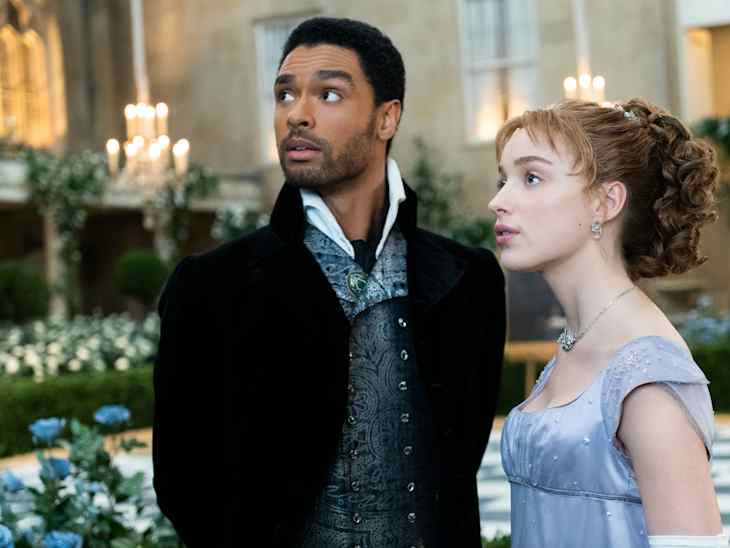BRIDGERTON (L to R) REGÉ-JEAN PAGE as SIMON BASSET and PHOEBE DYNEVOR as DAPHNE BRIDGERTON in episode 108 of BRIDGERTON