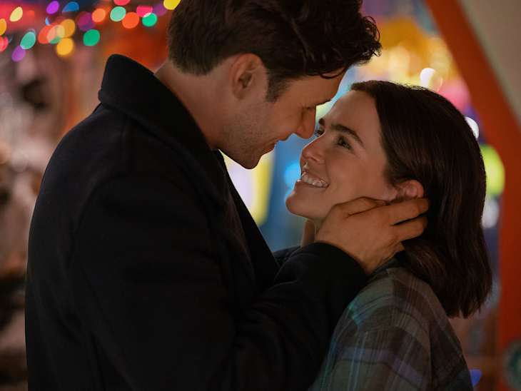 Voicemails for Isabelle. (L-R) Nick Robinson as Wes and Zoey Deutch as Jill in Voicemails for Isabelle
