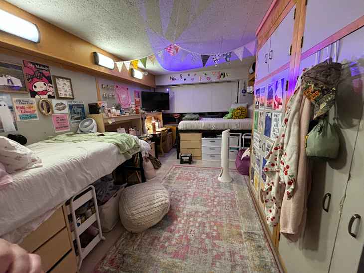 dorm room before makeover based on interior designer tips