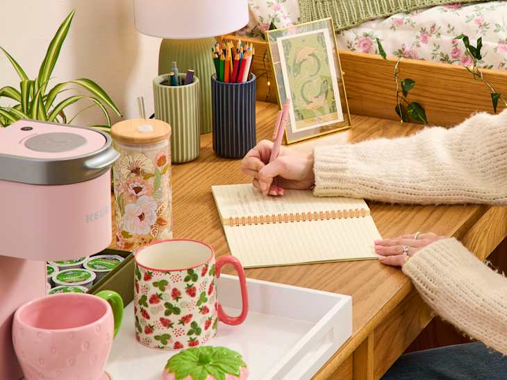 someone taking notes