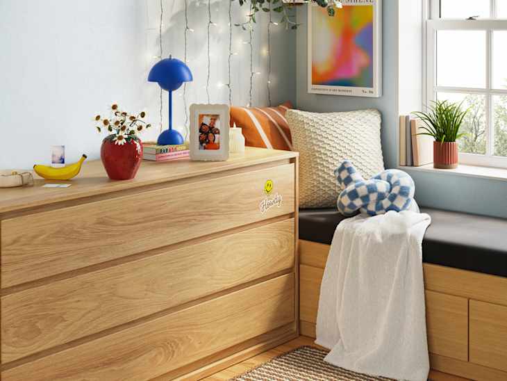 College decor promo image.