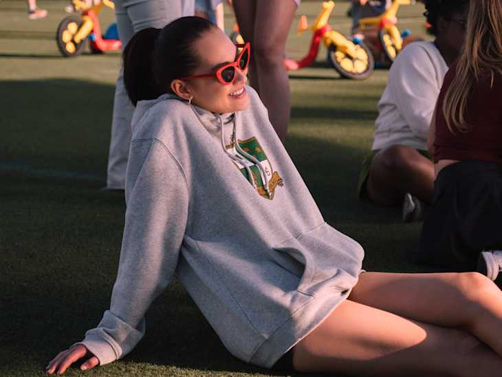 Jeremiah (Gavin Casalegno) and Belly (Lola Tung) in THE SUMMER I TURNED PRETTY