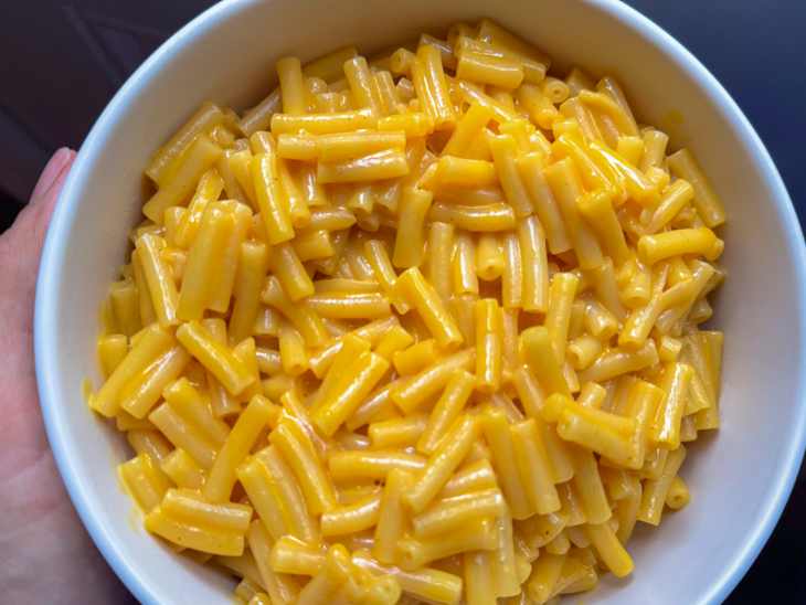 Kraft Apple Pie Flavored Mac Cheese in a bowl.