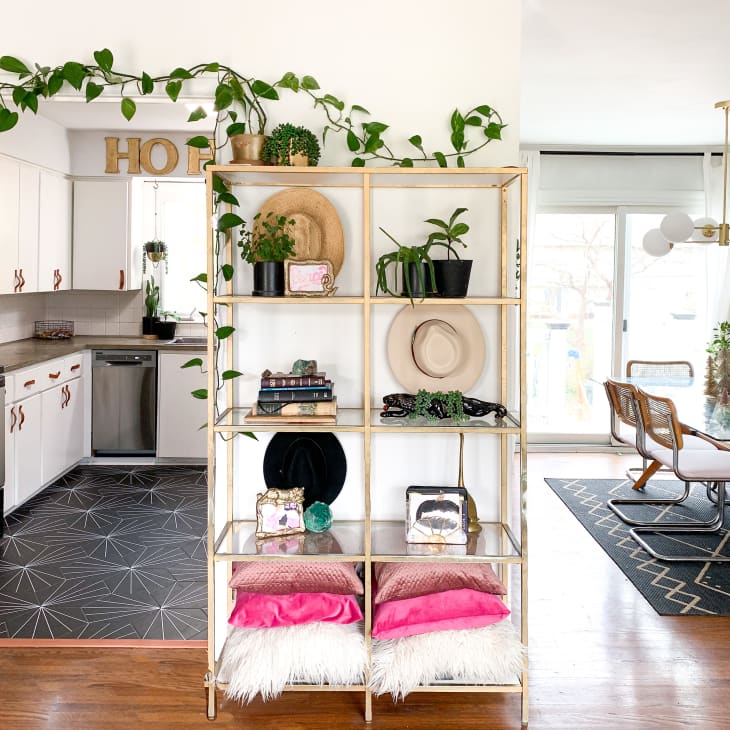 Shelf between kitchen and dining room