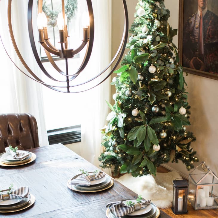 A Classic, Cozy Oklahoma Home Ready for Christmas | Apartment Therapy