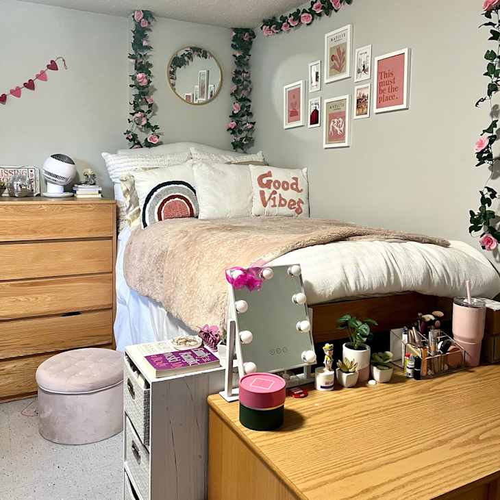 The 39 Dorm Room Essentials Every College Student Needs Dorm Therapy