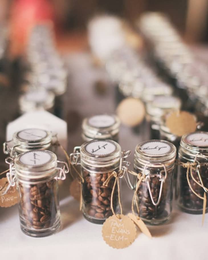 5 Delicious DIY Wedding Favors Your Guests Will Love