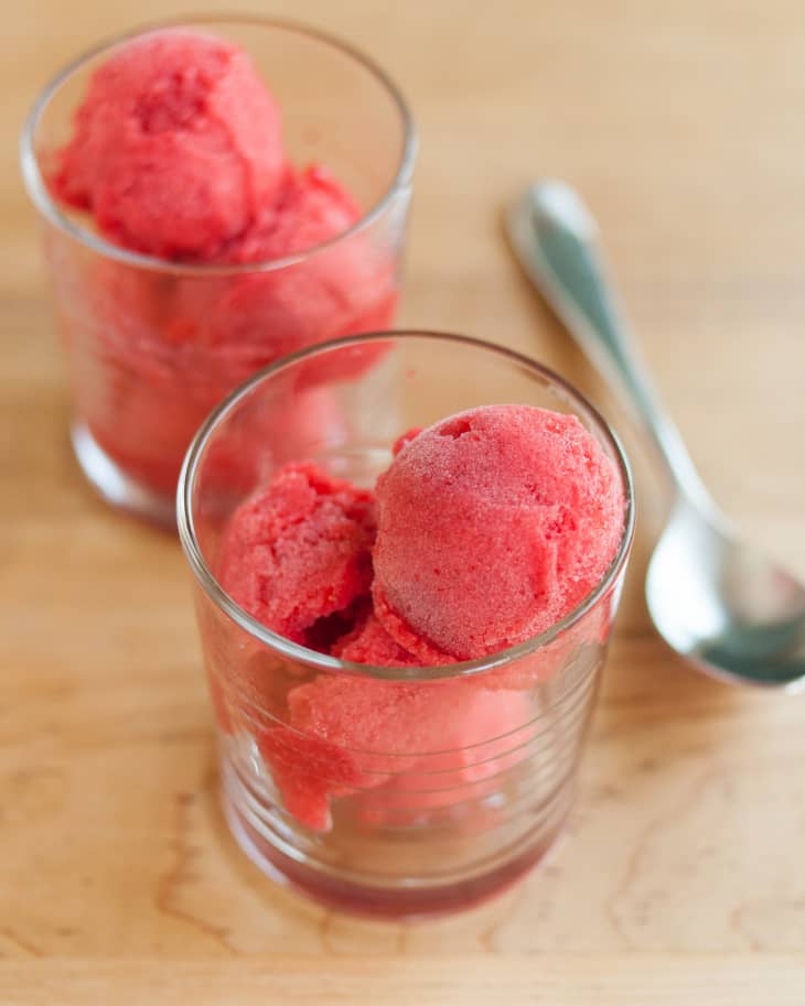 Absolute Frozen Yogurt and Ice Cream Countertop Machine