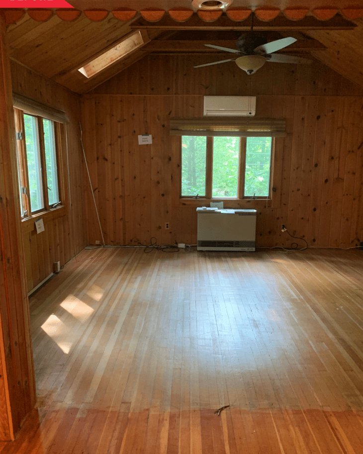 All-wood empty cabin living room
