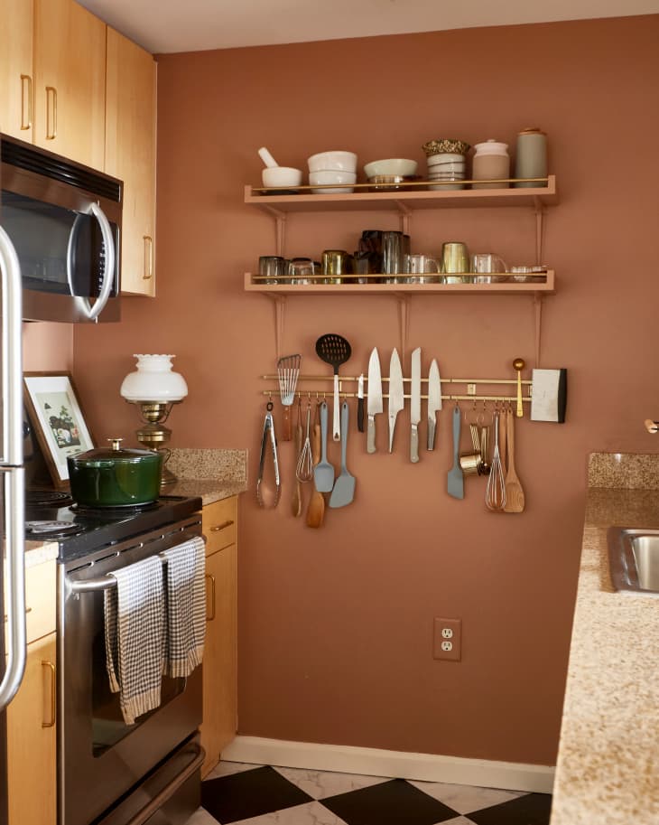 17 Kitchens That Will Convince You to Try Open Shelving