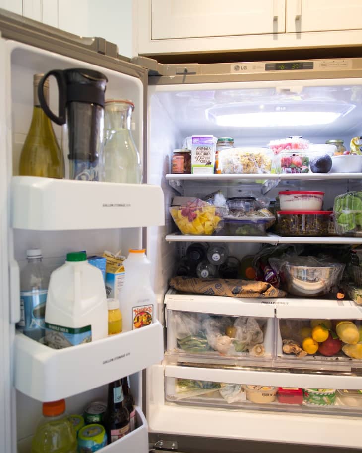 Lg refrigerator 2024 cleaning shelves