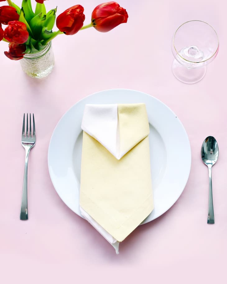 Napkin folding techniques cheap